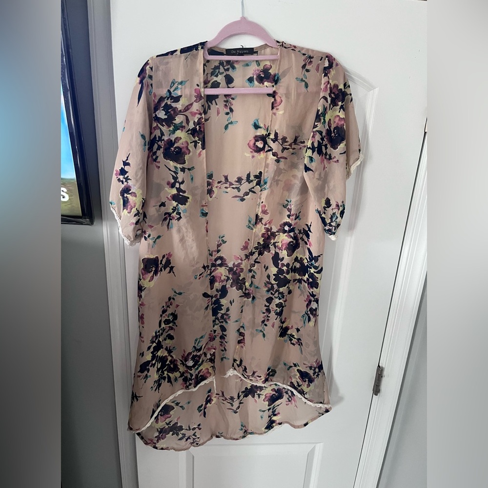 Chic Floral Women's Blouse - Beige and Purple